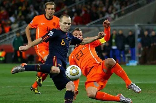  亚冠二级激战在即：曼谷联 VS 淡滨尼流浪者，谁能笑傲赛场？